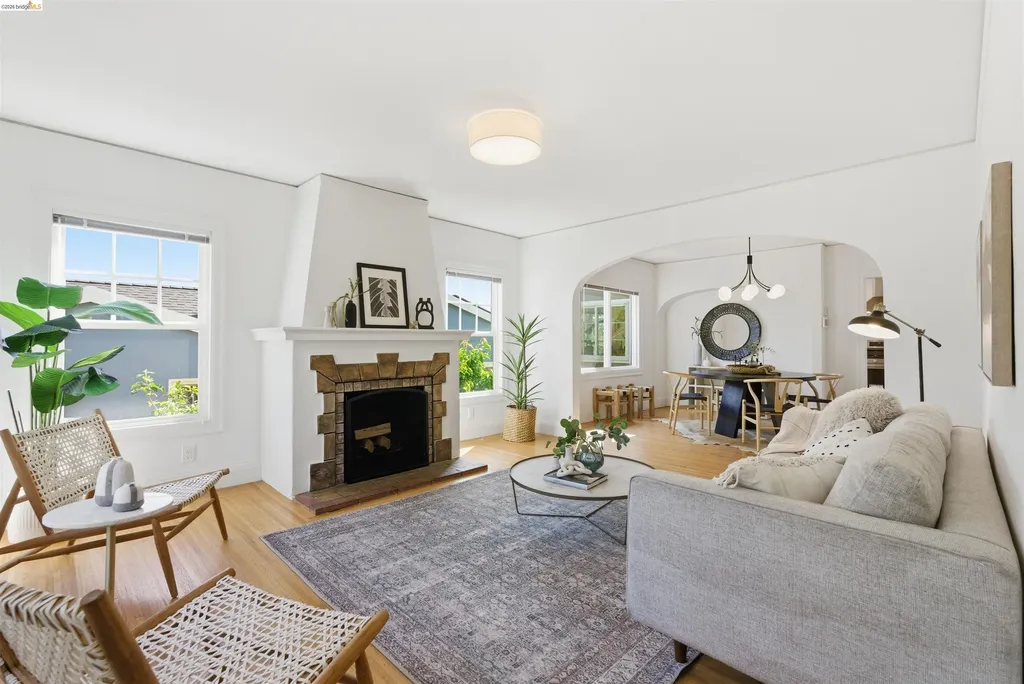 4021 Waterhouse Oakland CA 94602