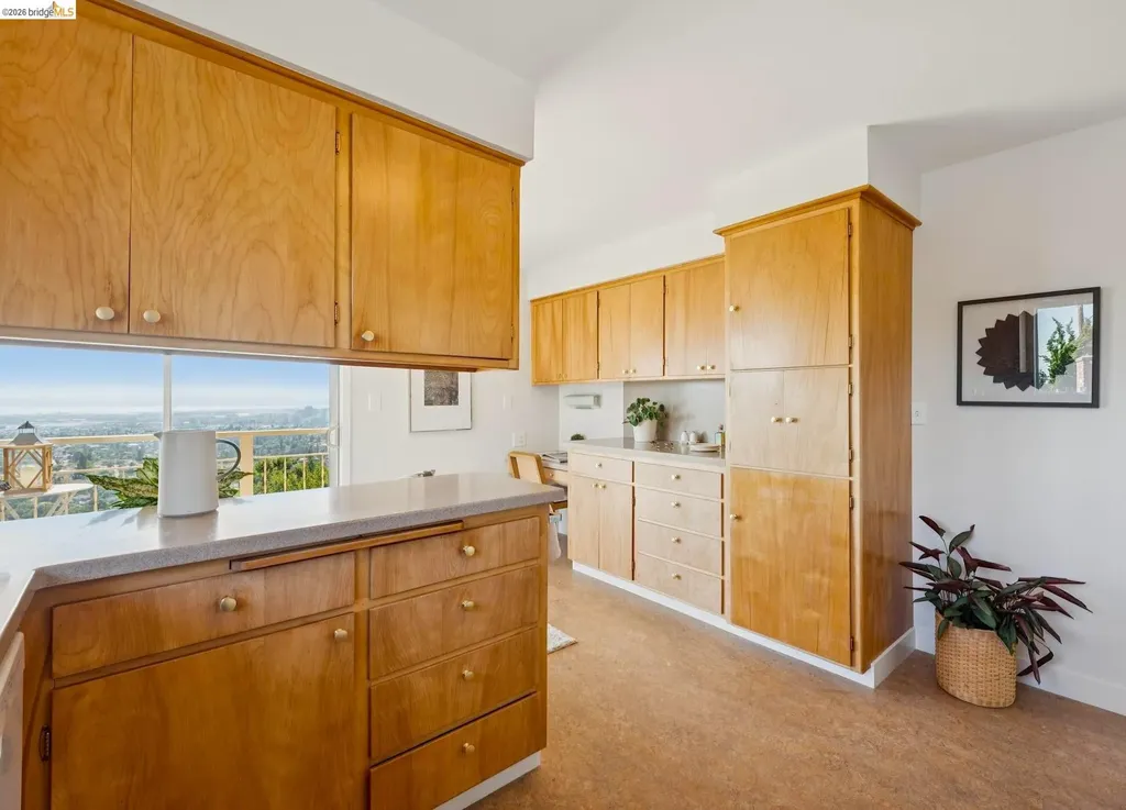 1901 Melvin Road Oakland CA 94602