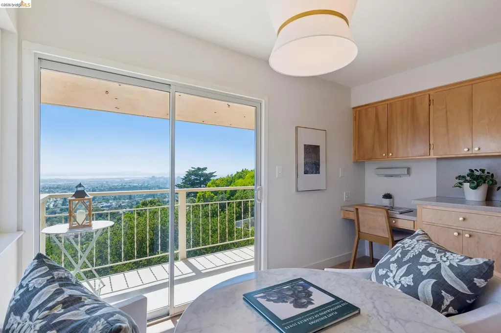 1901 Melvin Road Oakland CA 94602
