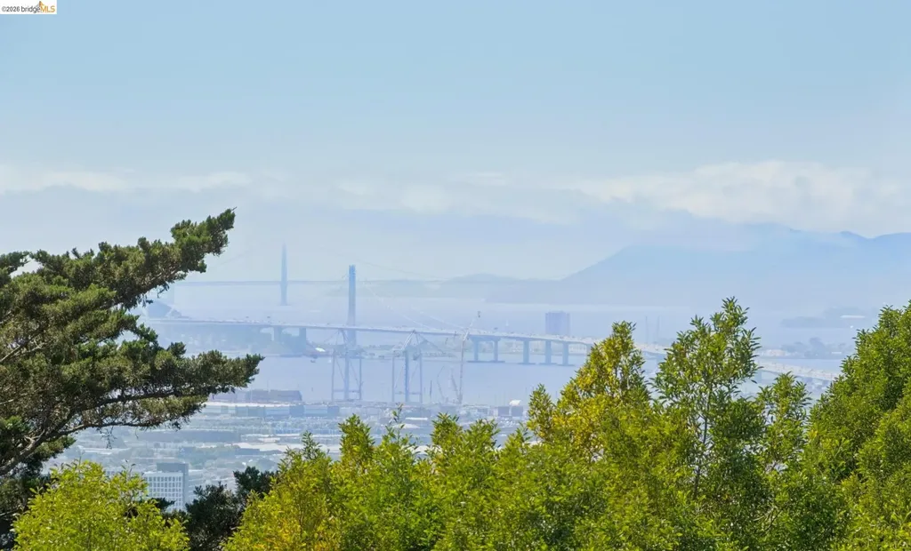 1901 Melvin Road Oakland CA 94602