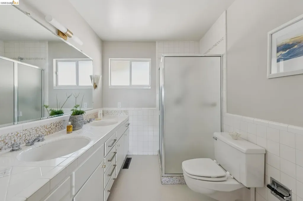 1901 Melvin Road Oakland CA 94602