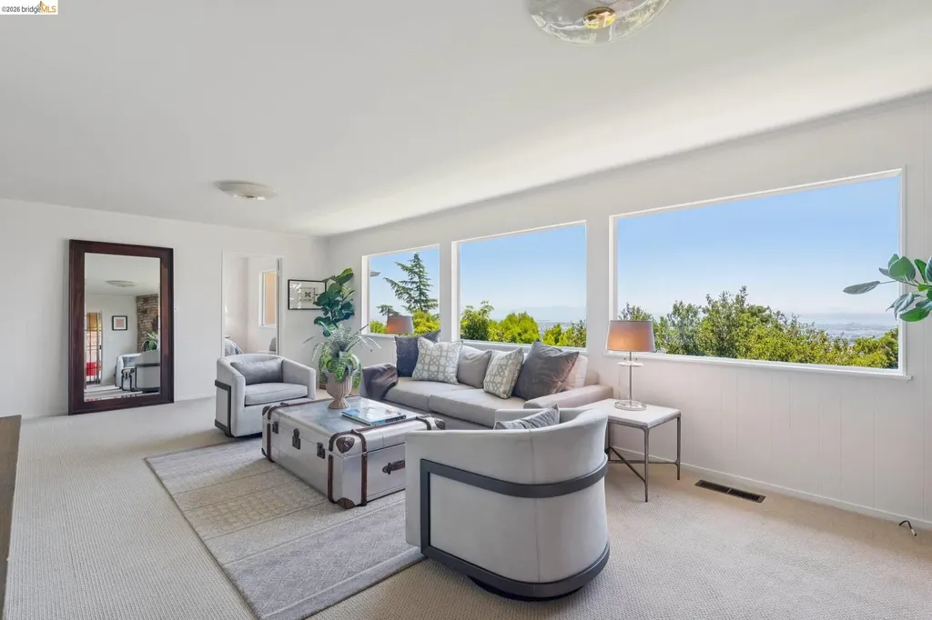 1901 Melvin Road Oakland CA 94602
