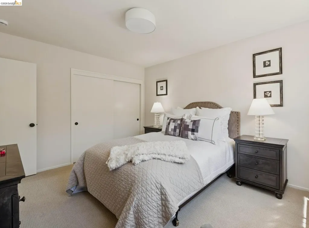 1901 Melvin Road Oakland CA 94602