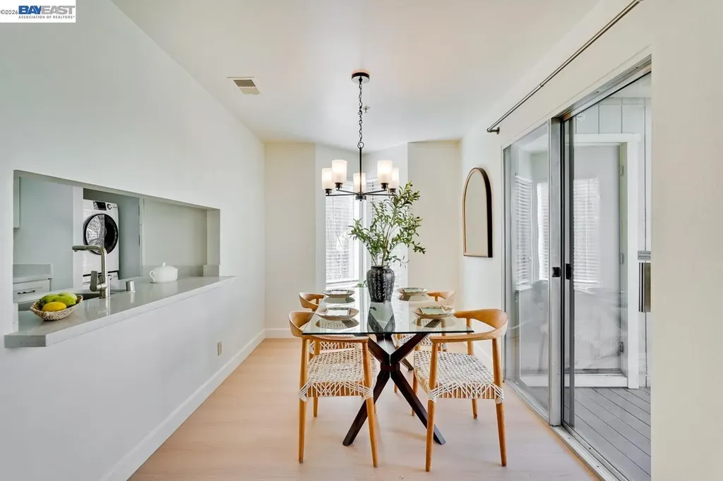 2709 Oak Road Walnut Creek CA 94597