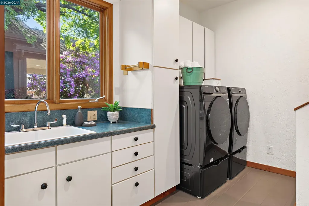 1301 Dewing Lane Walnut Creek CA 94595