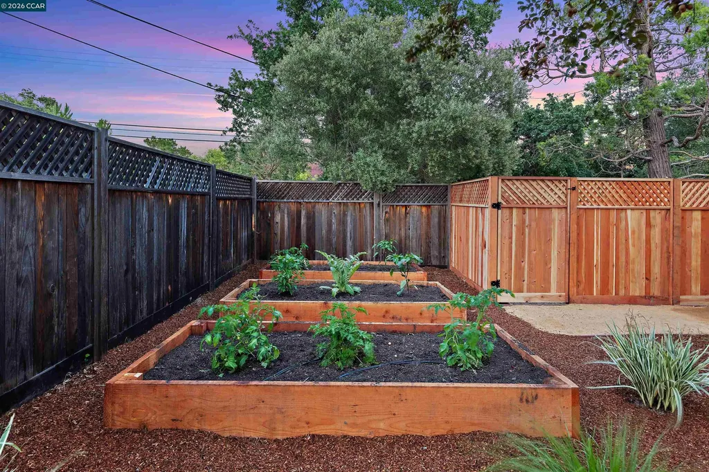 1301 Dewing Lane Walnut Creek CA 94595