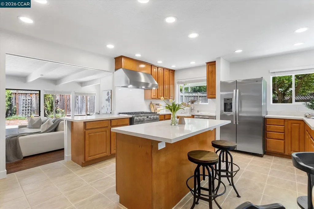 4596 James Avenue Castro Valley CA 94546