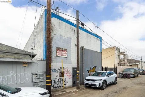 1528 International Boulevard Oakland CA 94606