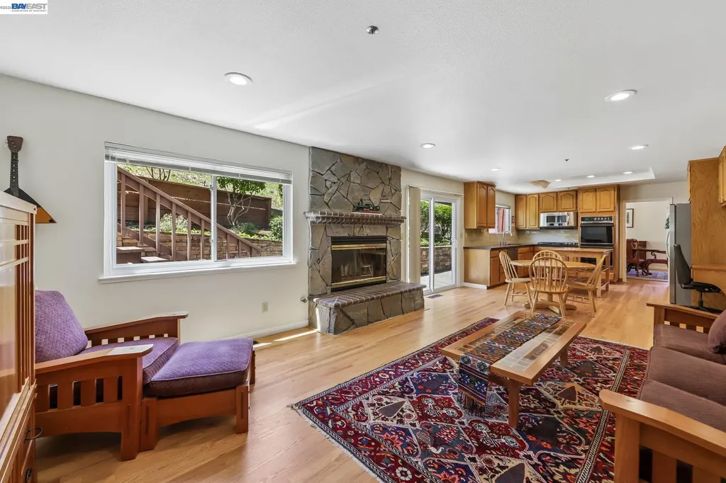 26 Oak Road Orinda CA 94563