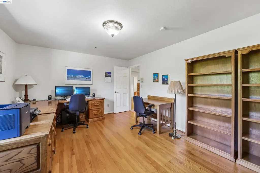 26 Oak Road Orinda CA 94563
