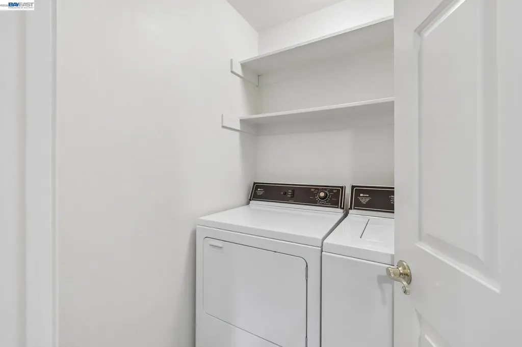 26 Oak Road Orinda CA 94563