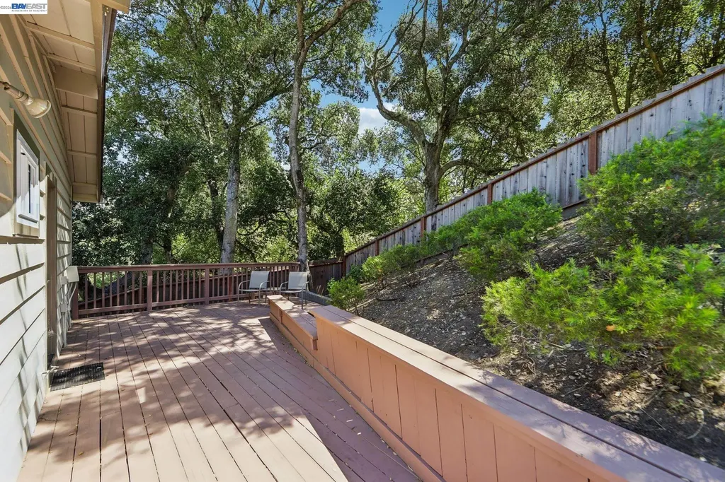 26 Oak Road Orinda CA 94563