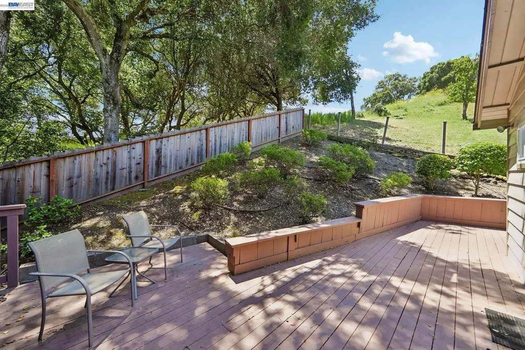 26 Oak Road Orinda CA 94563