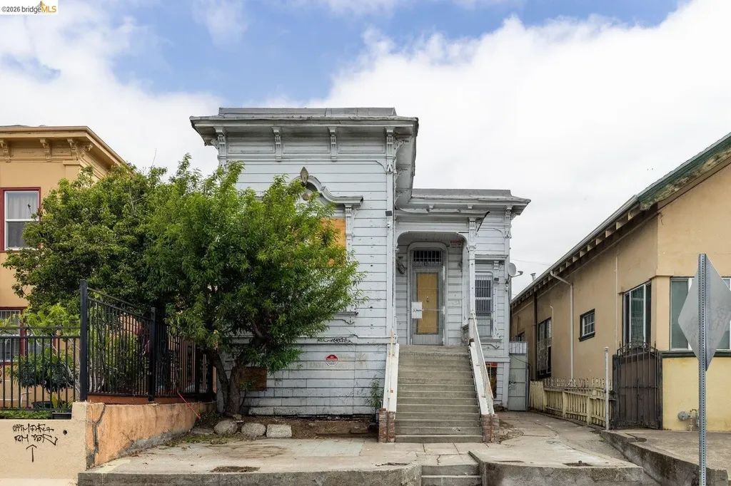 1528 International Boulevard Oakland CA 94606
