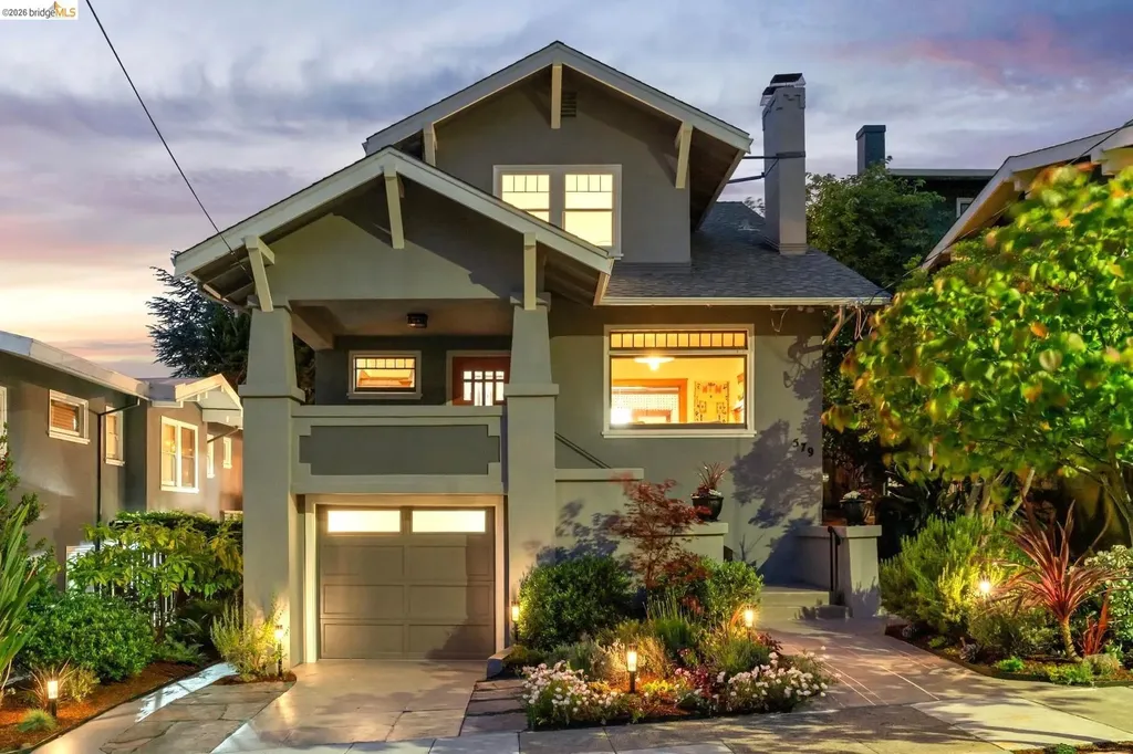 579 Kenmore Avenue Oakland CA 94610