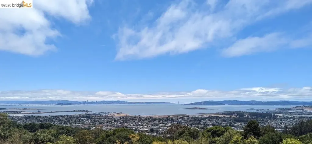 El Cerrito CA, 7788 Moeser