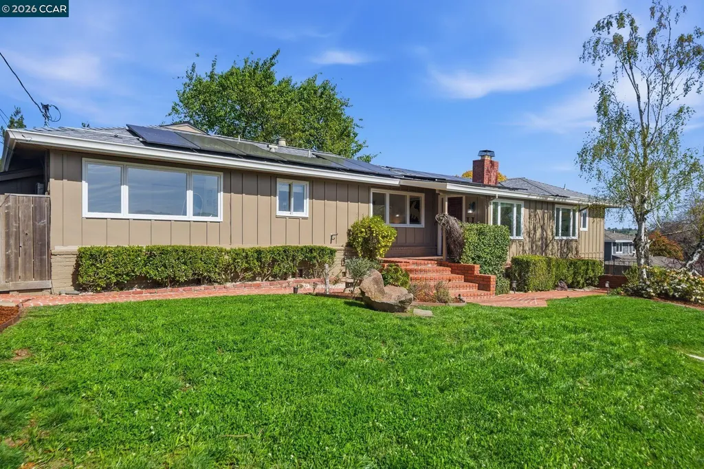 102 Hillcrest Drive Orinda CA 94563