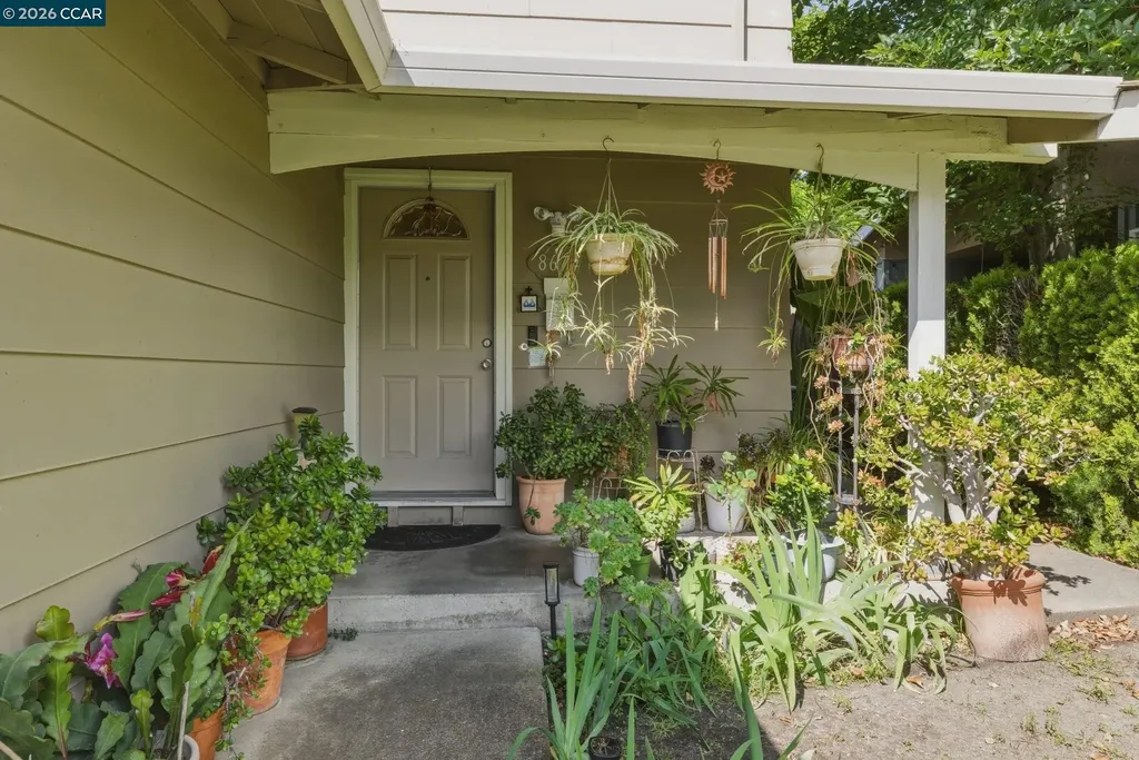 8672-8674 Beverly Lane Dublin CA 94568