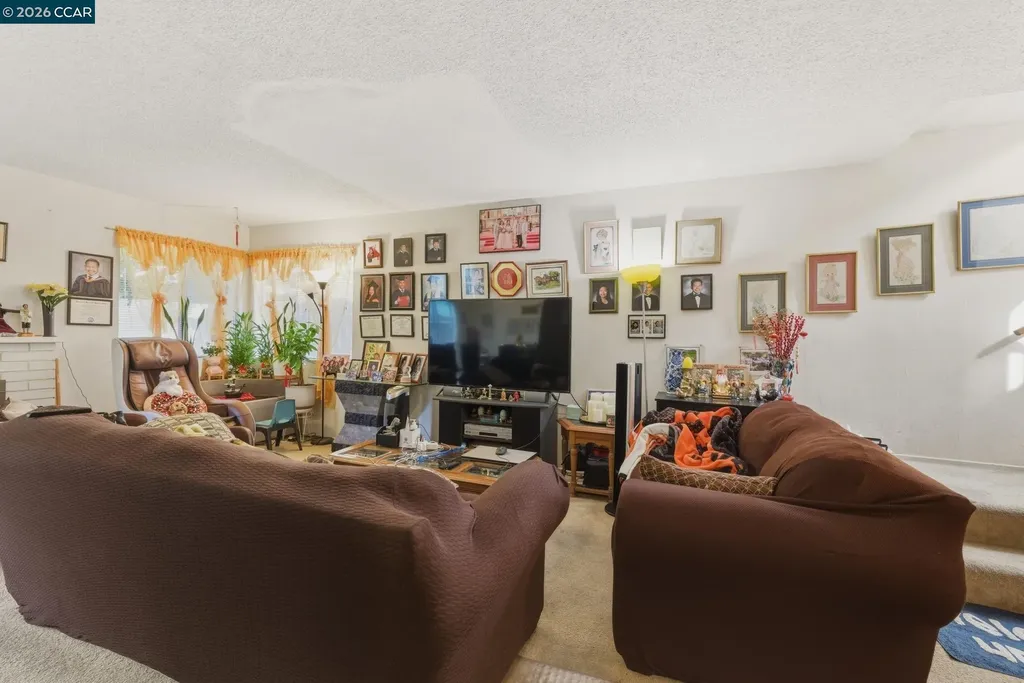 8672-8674 Beverly Lane Dublin CA 94568