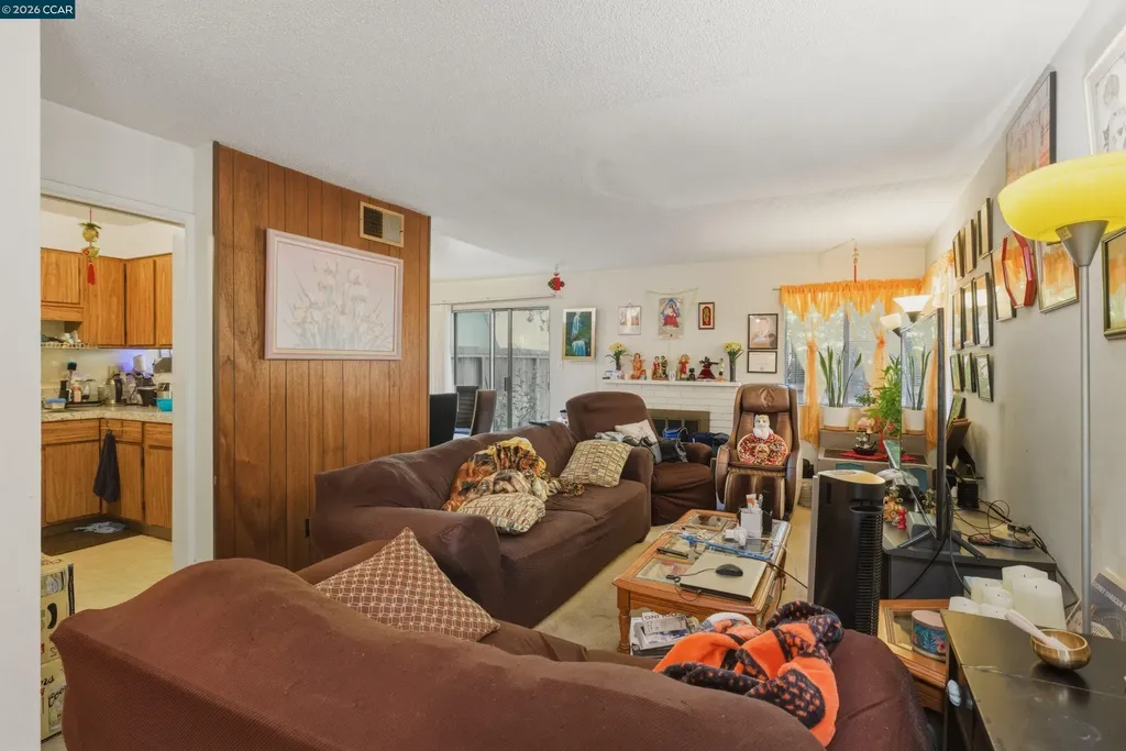 8672-8674 Beverly Lane Dublin CA 94568