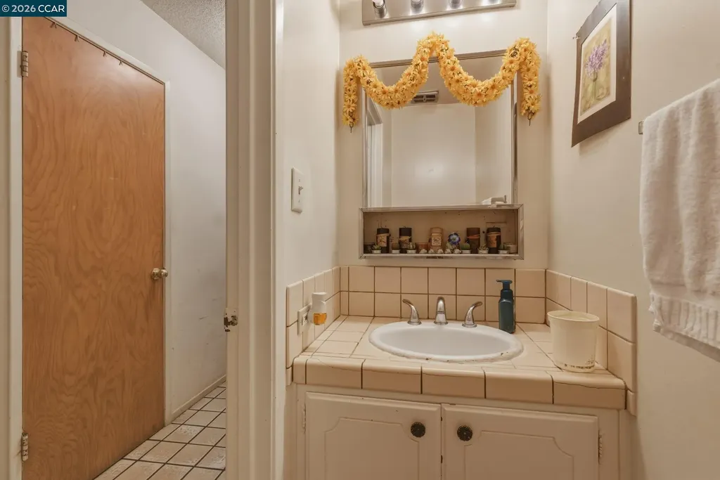 8672-8674 Beverly Lane Dublin CA 94568