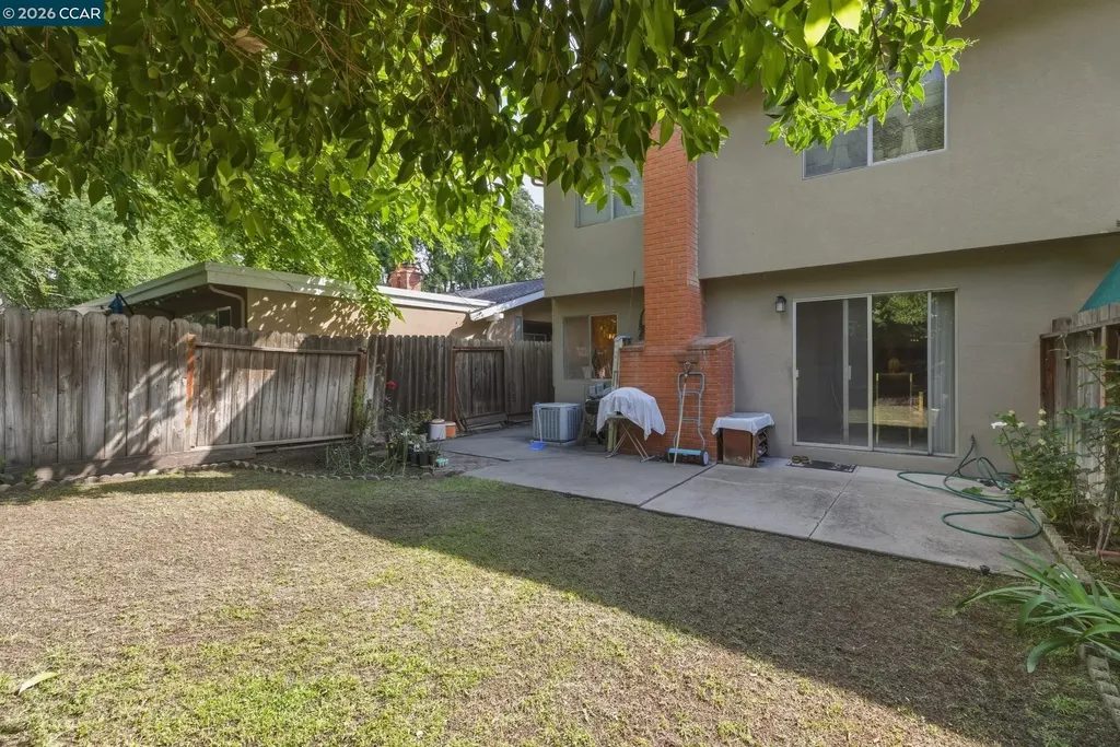 8672-8674 Beverly Lane Dublin CA 94568