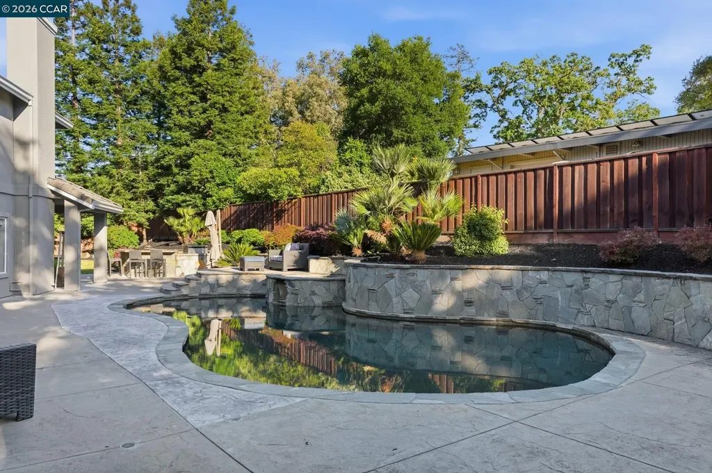 24 Blackwood Court Walnut Creek CA 94596