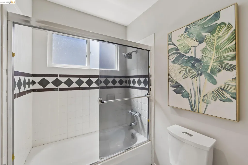6643 Aitken Drive Oakland CA 94611