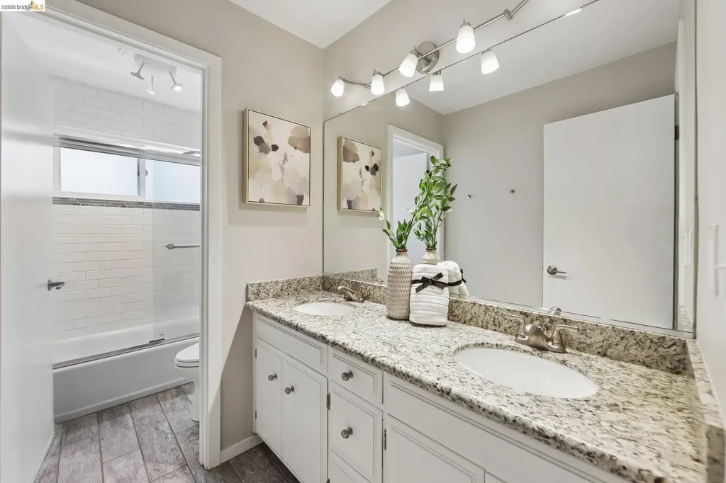 6643 Aitken Drive Oakland CA 94611