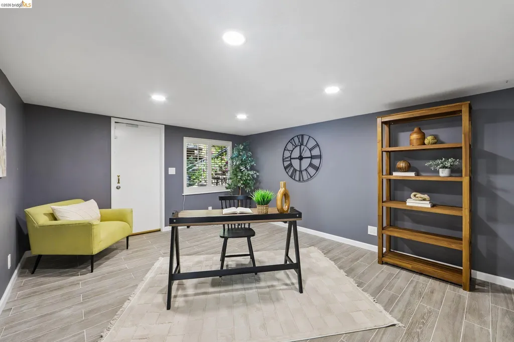 6643 Aitken Drive Oakland CA 94611