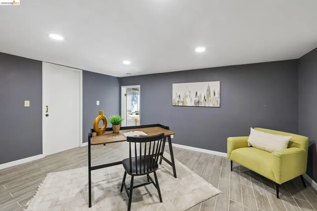 6643 Aitken Drive Oakland CA 94611