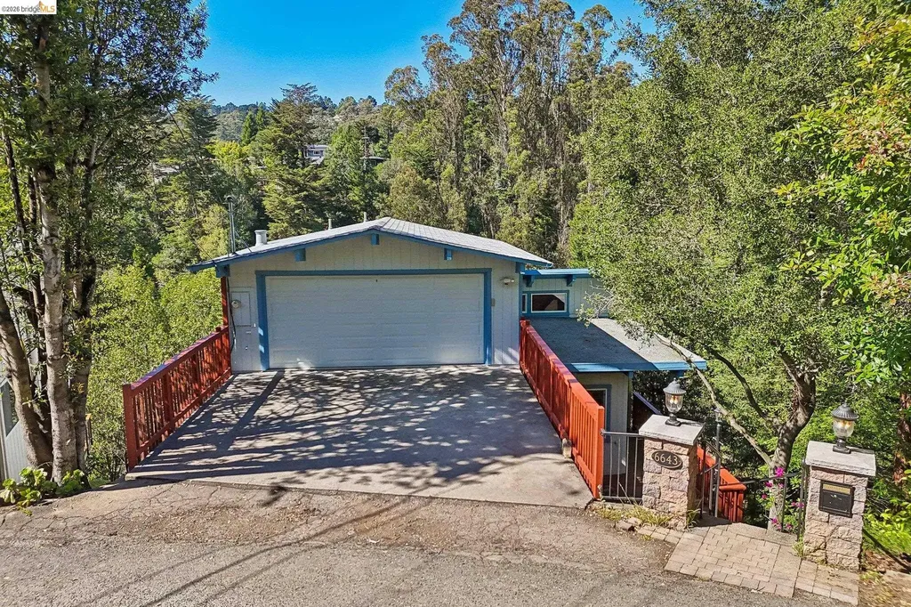 6643 Aitken Drive Oakland CA 94611