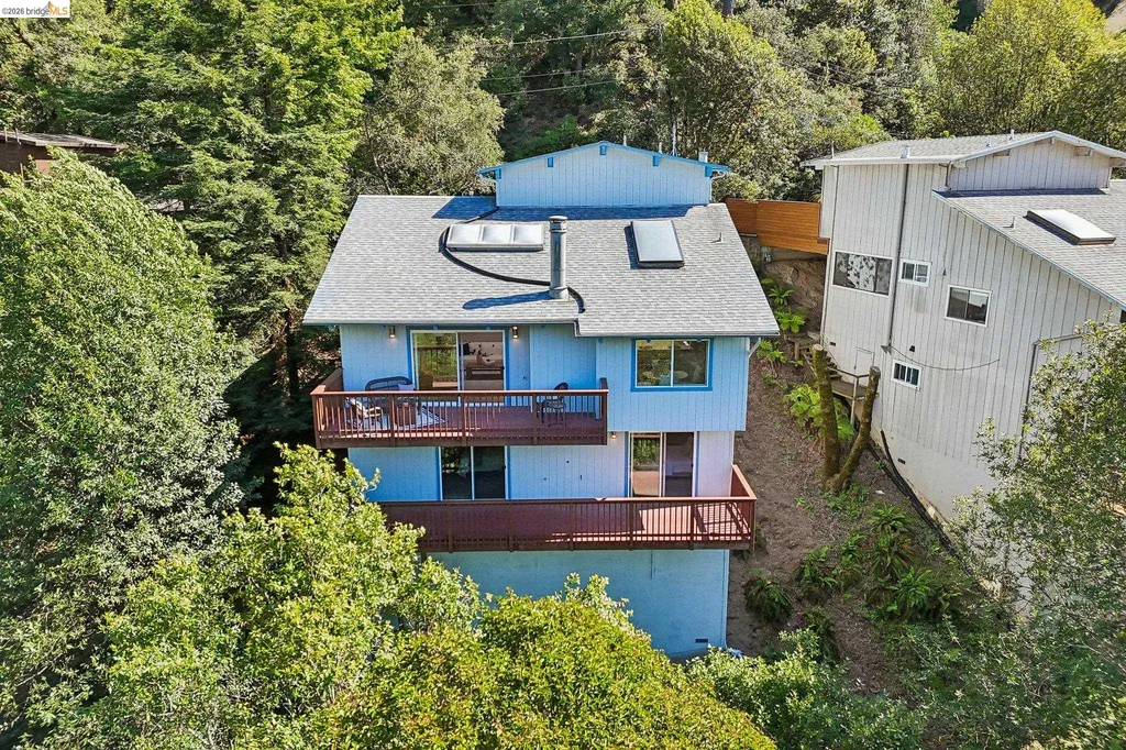 6643 Aitken Drive Oakland CA 94611