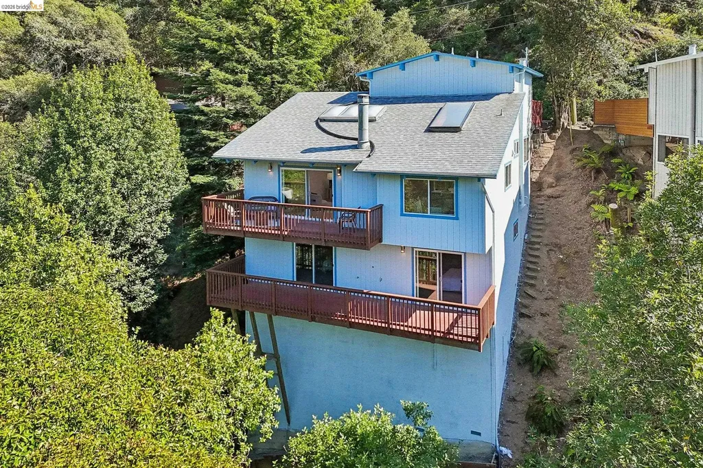 6643 Aitken Drive Oakland CA 94611