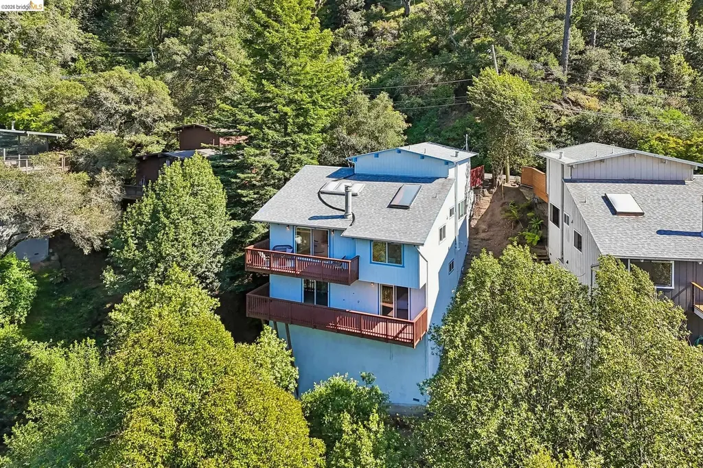 6643 Aitken Drive Oakland CA 94611