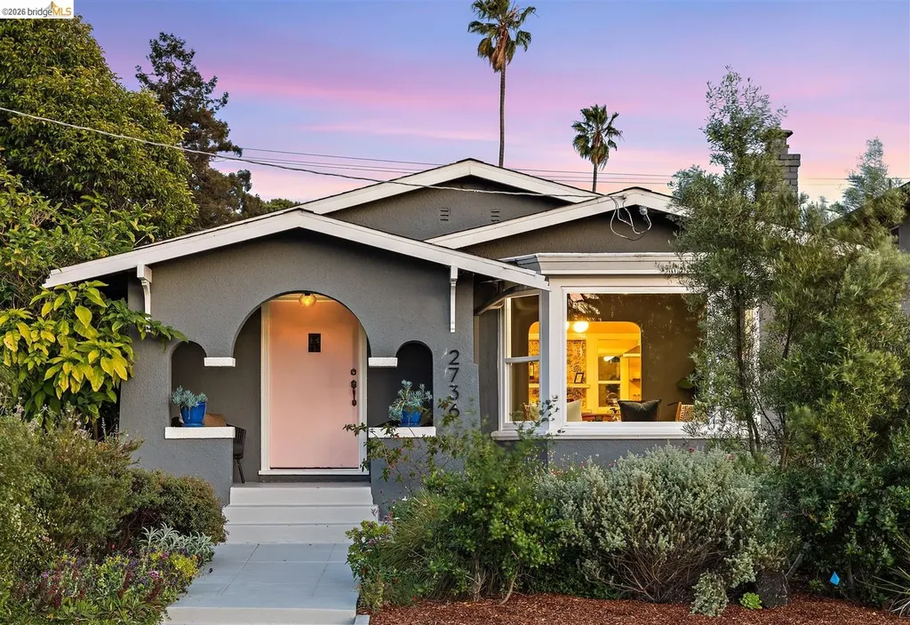 2736 Bartlett Street Oakland CA 94602