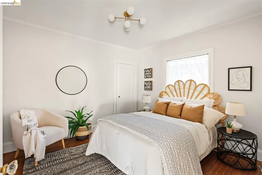 2736 Bartlett Street Oakland CA 94602