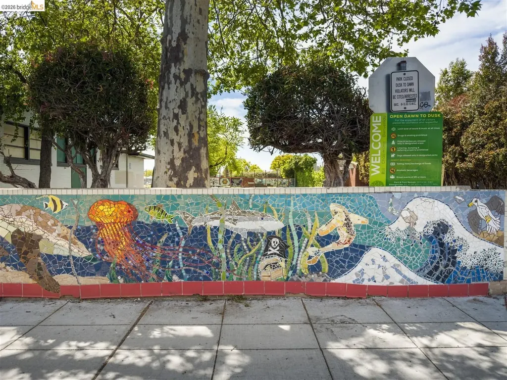 2736 Bartlett Street Oakland CA 94602