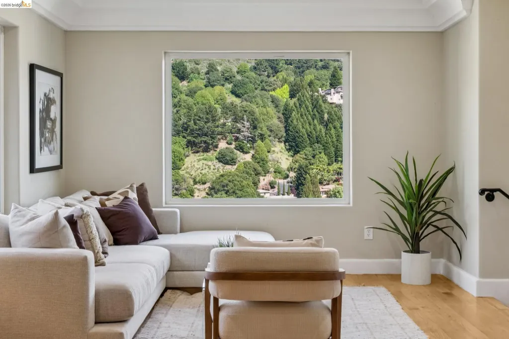 6929 Bristol Drive Berkeley CA 94705