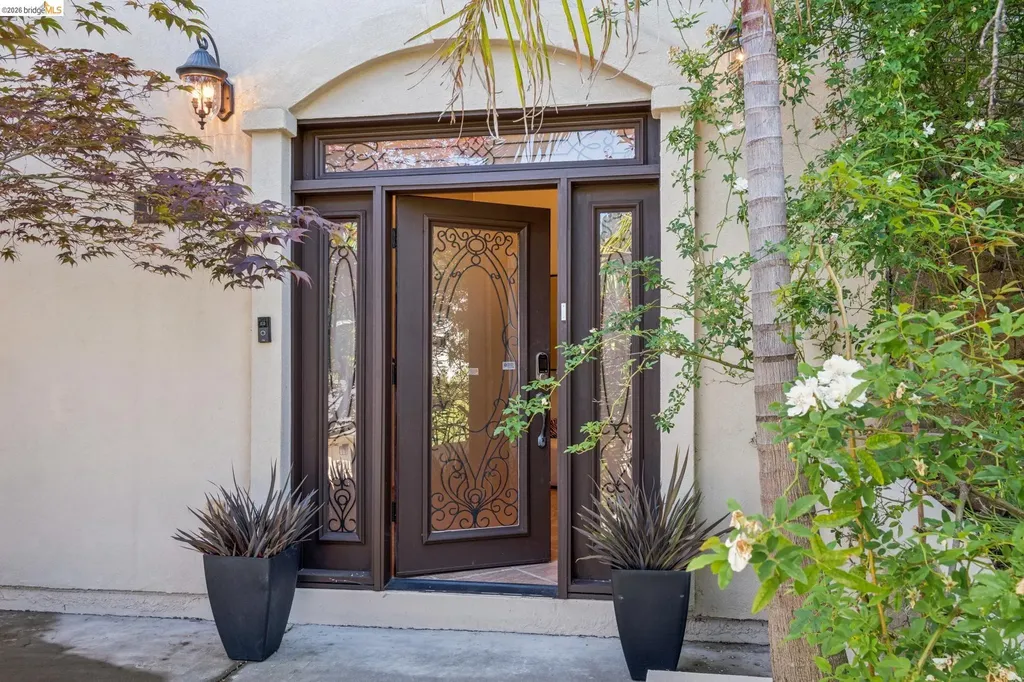 6929 Bristol Drive Berkeley CA 94705