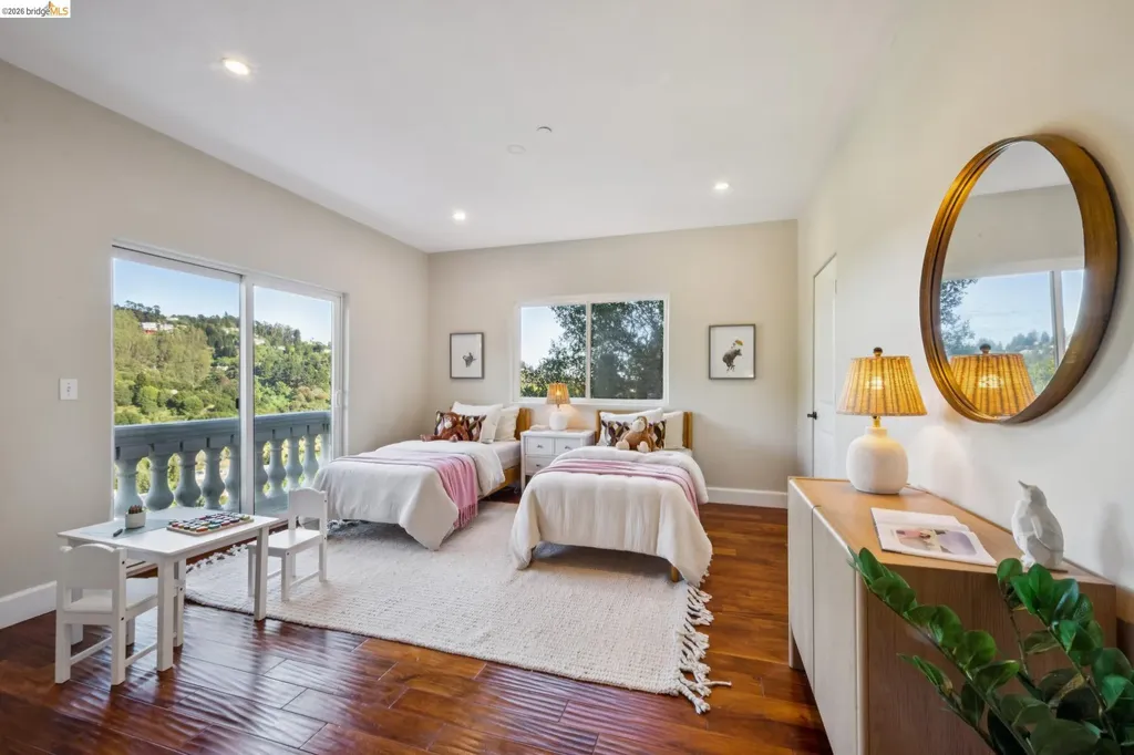 6929 Bristol Drive Berkeley CA 94705