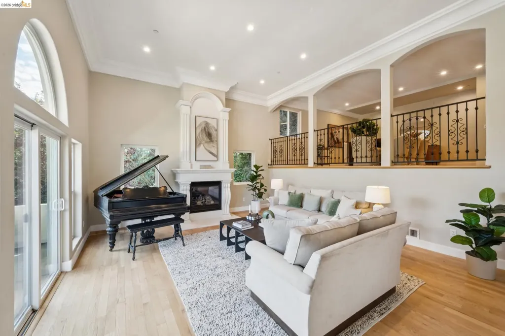 6929 Bristol Drive Berkeley CA 94705