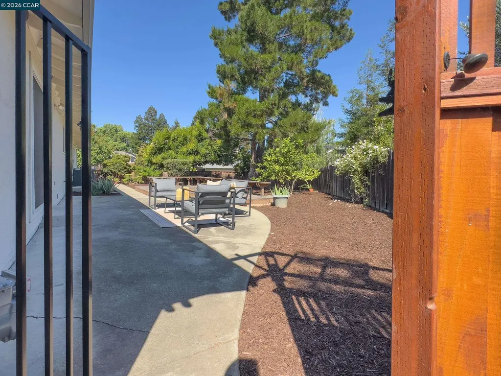 1671 Dugan Court Concord CA 94521