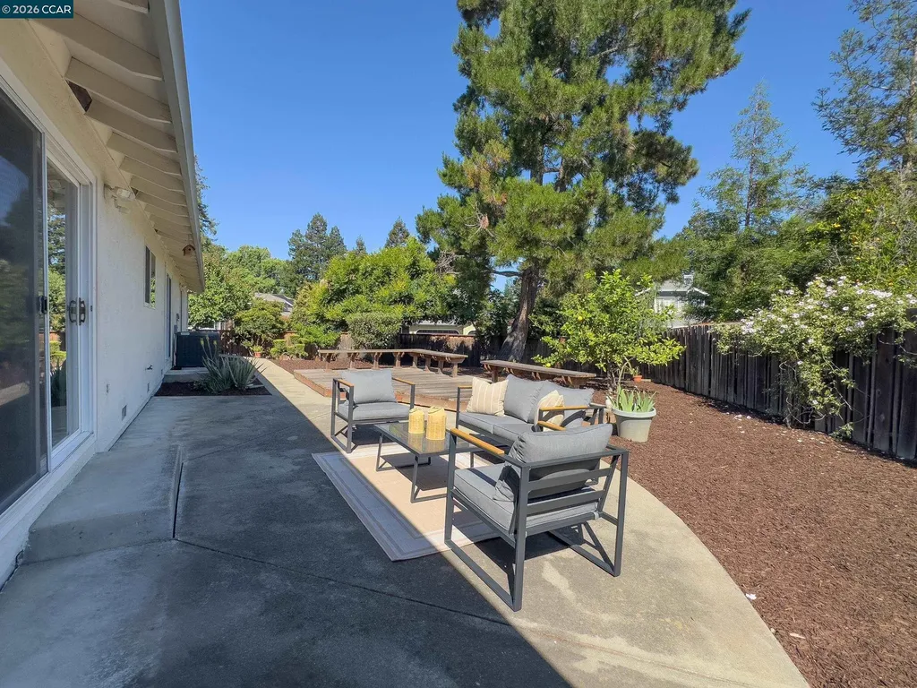 1671 Dugan Court Concord CA 94521
