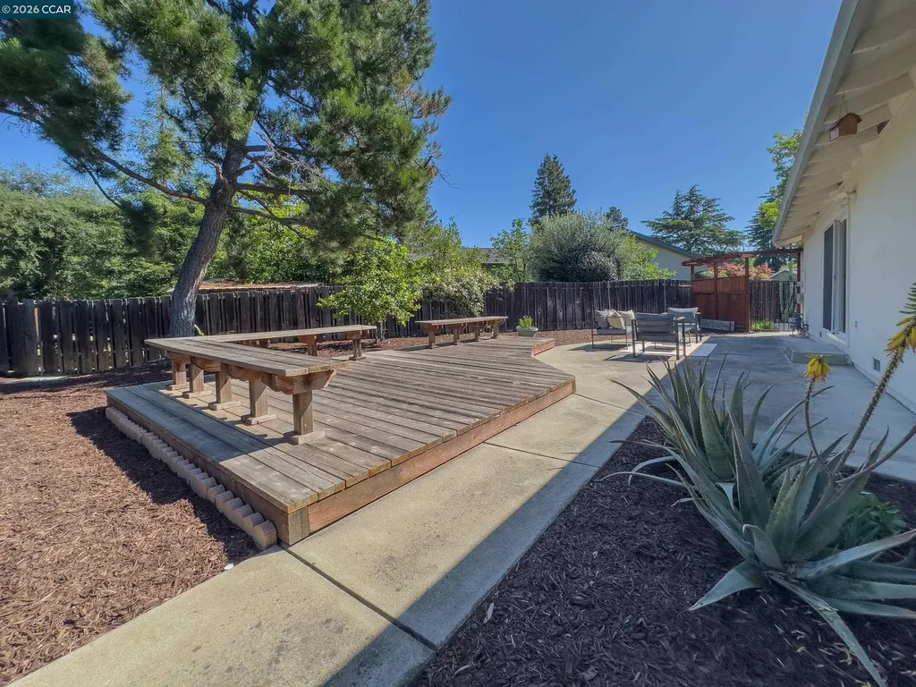 1671 Dugan Court Concord CA 94521