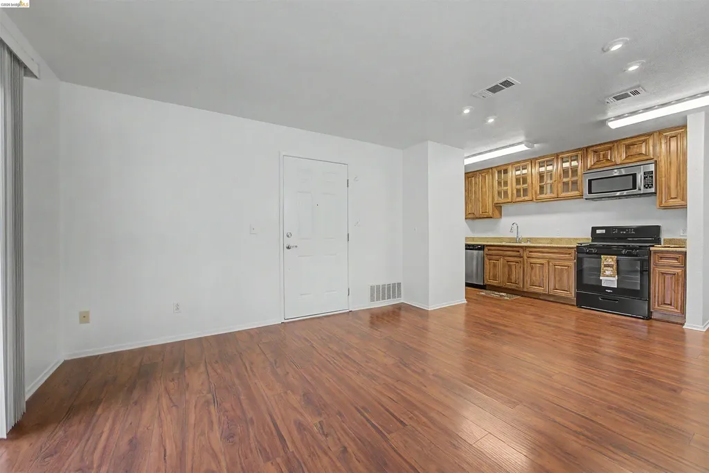 222 Piedmont Lane Pittsburg CA 94565