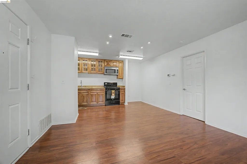 222 Piedmont Lane Pittsburg CA 94565