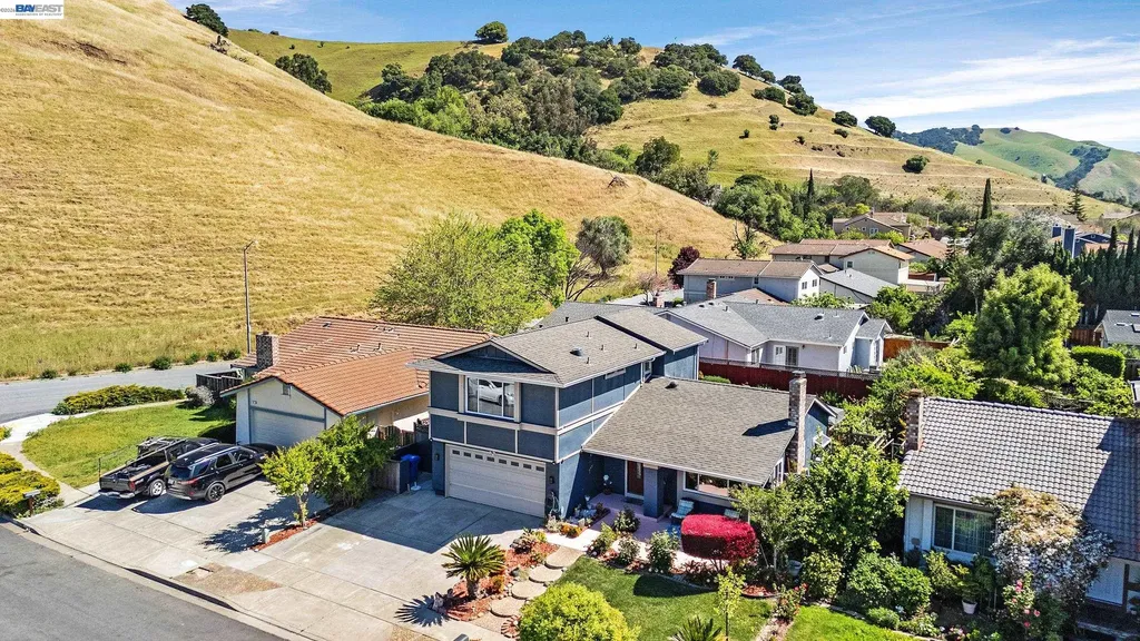 77 Barnes Lane Fremont CA 94536