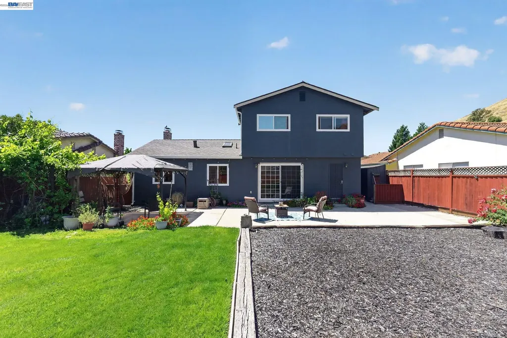 77 Barnes Lane Fremont CA 94536