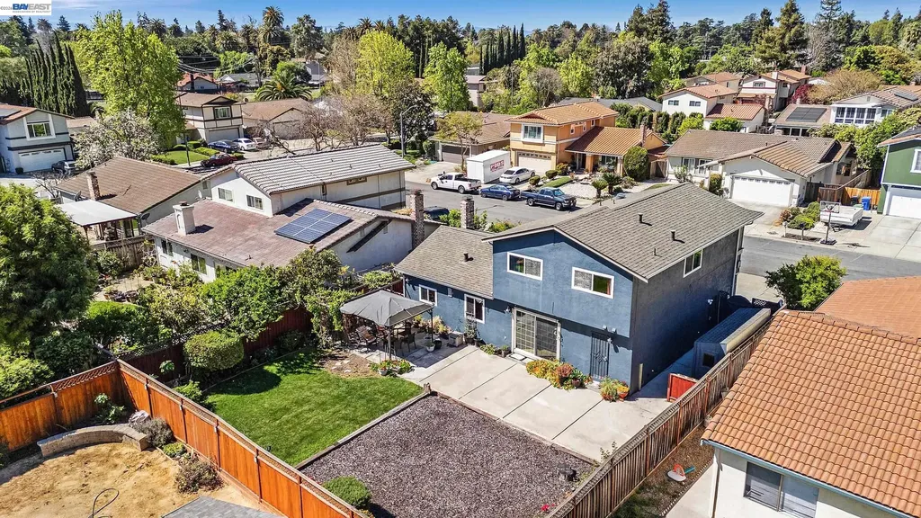 77 Barnes Lane Fremont CA 94536